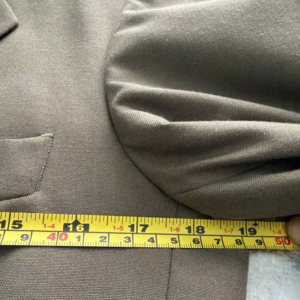 Kilburne & Finch olive green Blazer - men size 36R